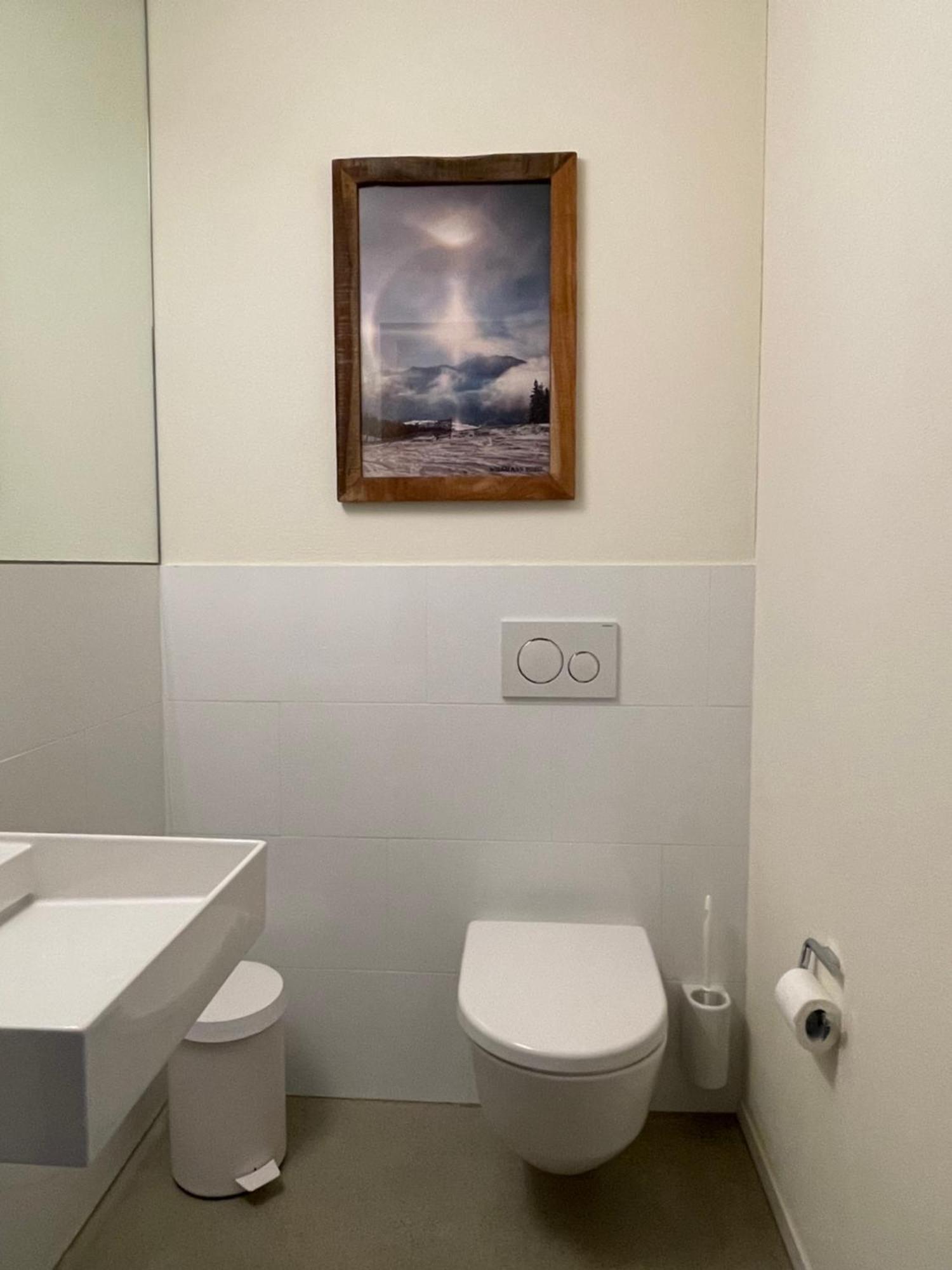 Ferienwohnung 3,5 Zimmer Direkt An Ski- Und Bikepiste Flims Exterior photo